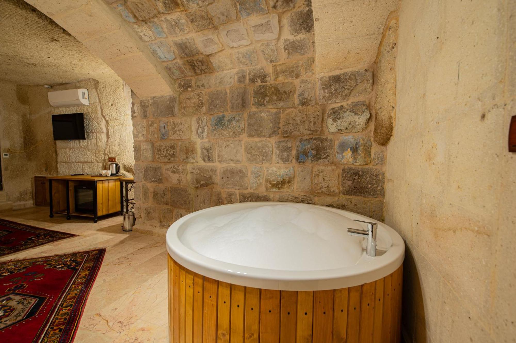 Ares Cave Suites Göreme Zewnętrze zdjęcie