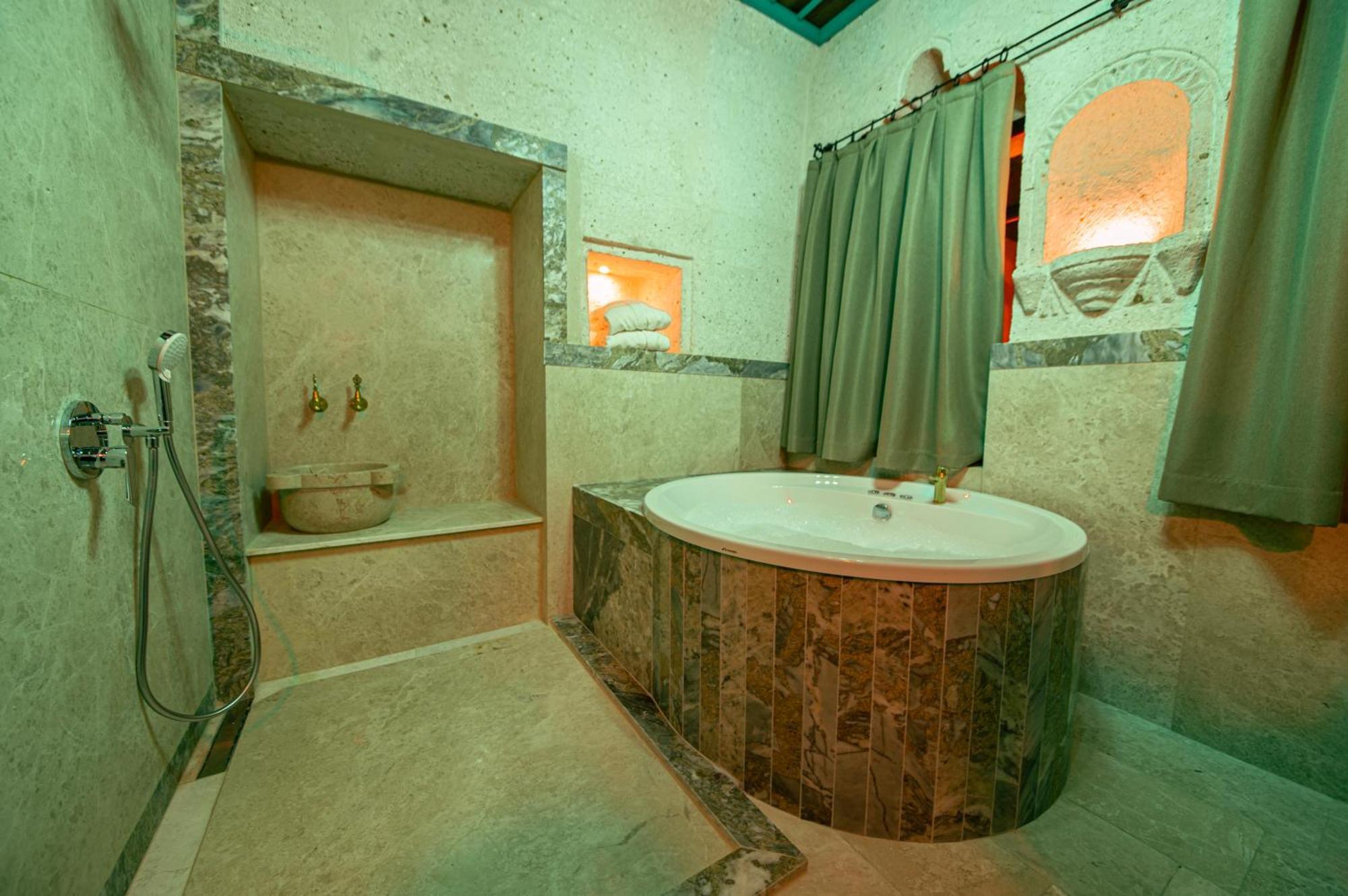 Ares Cave Suites Göreme Zewnętrze zdjęcie